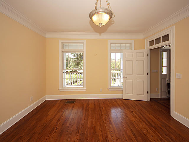 3311 Rees Row Mount Pleasant, SC 29466 - Photo 10 of 59 06