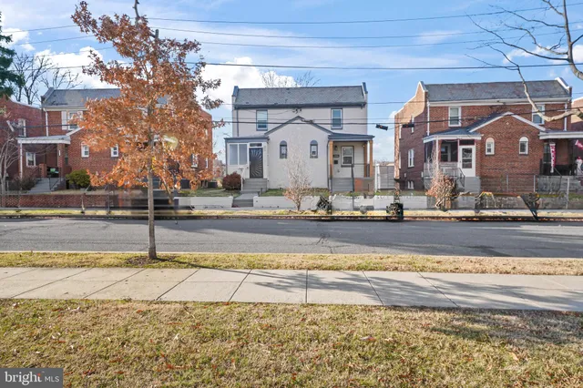 $3,800 | 4226 14th Street Northeast, Washington, DC 20017