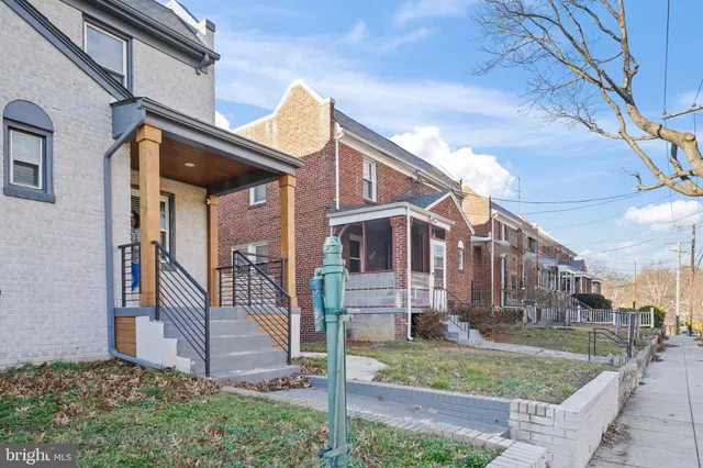 $3,800 | 4226 14th Street Northeast, Washington, DC 20017