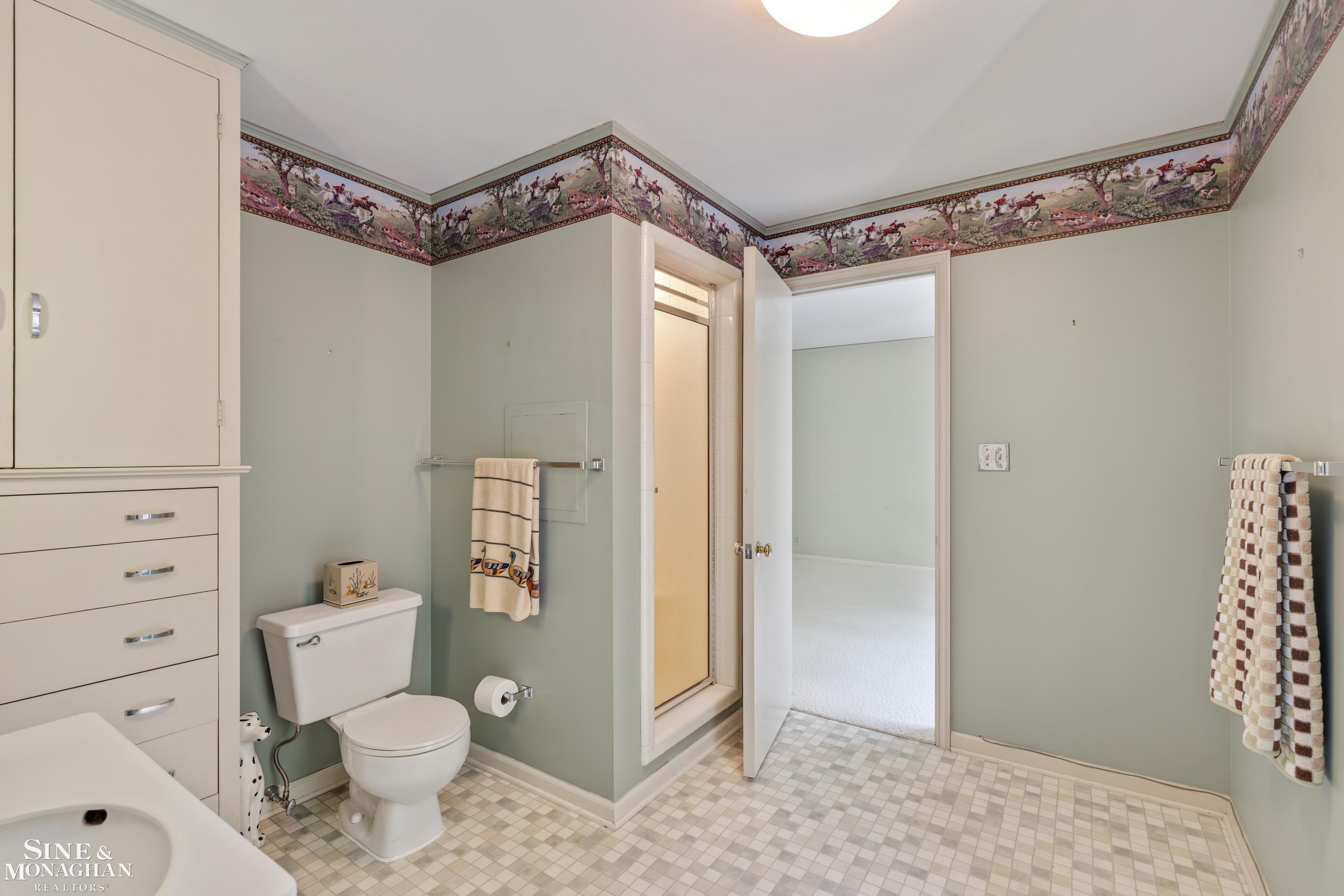 105 Lake Shore Road Grosse Pointe, MI 48236 - Photo 53 of 98 50217830-61107360-20d4-45d1-9d12-dfc3f3a18c8c.JPG