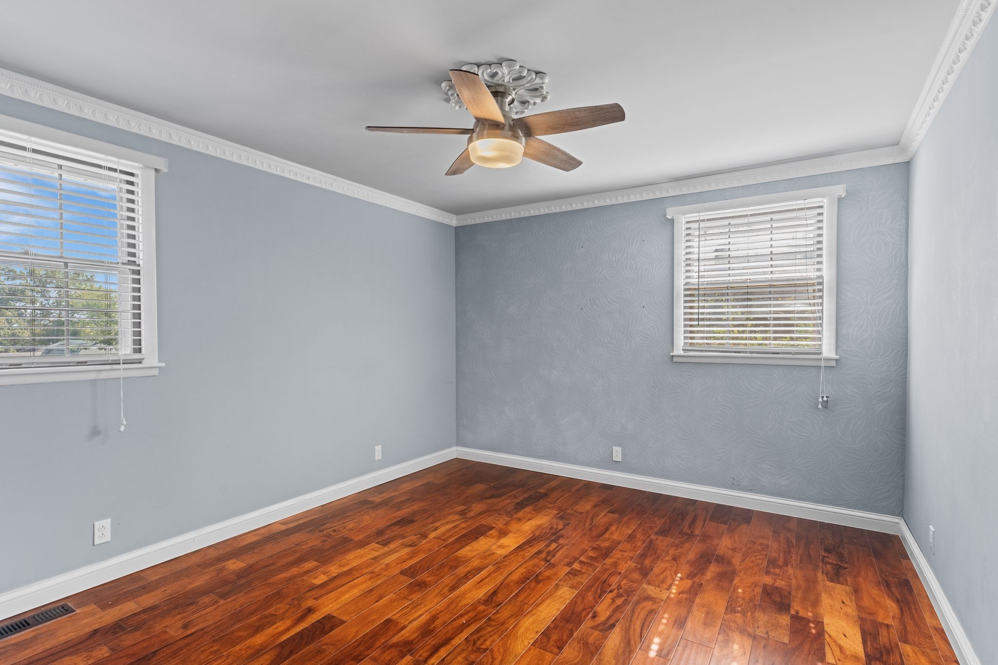 104 Meadowvue Drive Hendersonville, TN 37075 - Photo 25 of 43 a view of empty room with wooden floor and fan