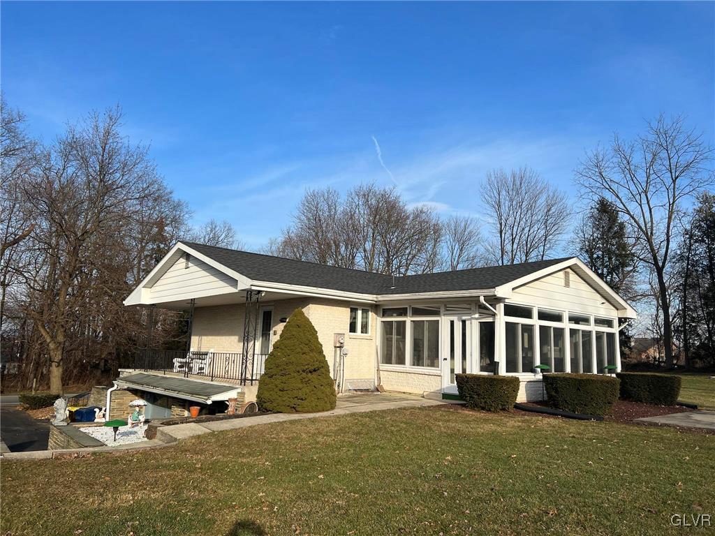 3130 Shankweiler Road Allentown, PA 18104 - Photo 3 of 31 Gallery Image 3