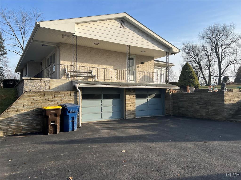 3130 Shankweiler Road Allentown, PA 18104 - Photo 4 of 31 Gallery Image 4