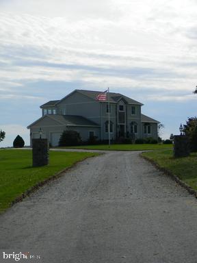 6396 Hoff Road Spring Grove, PA 17362 - Photo 7 of 30 Exterior Front