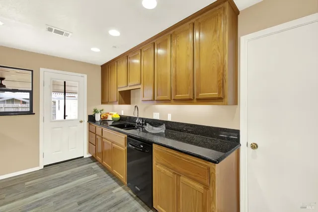 $559,000 | 112 East Kentucky Street, Fairfield, CA 94533