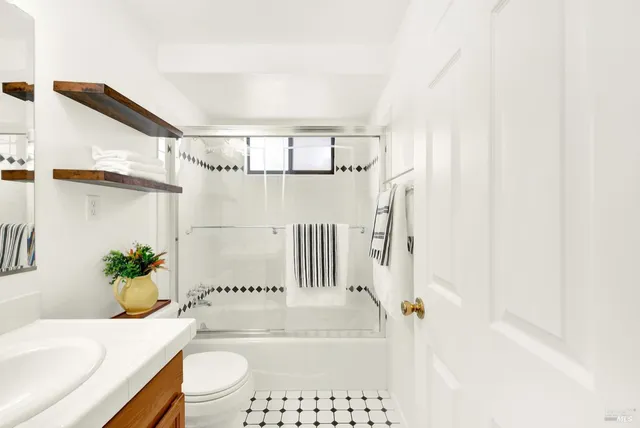 $559,000 | 112 East Kentucky Street, Fairfield, CA 94533