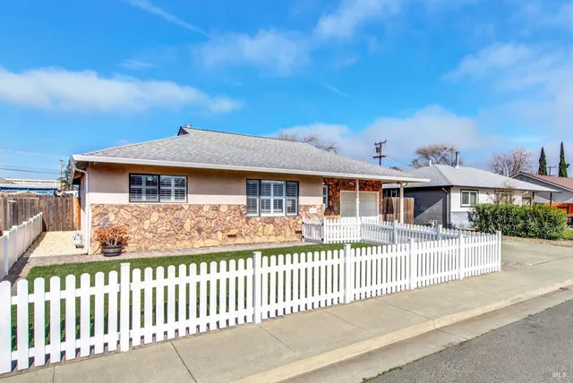 $559,000 | 112 East Kentucky Street, Fairfield, CA 94533