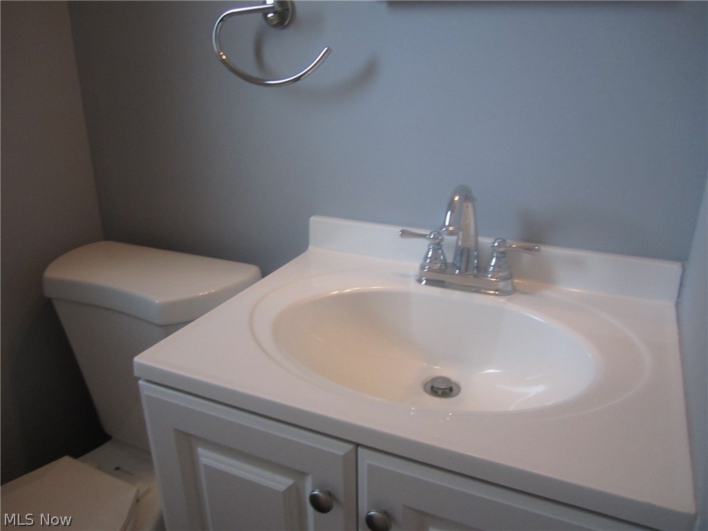 21790 Mastick Road Cleveland, OH 44126 - Photo 16 of 32