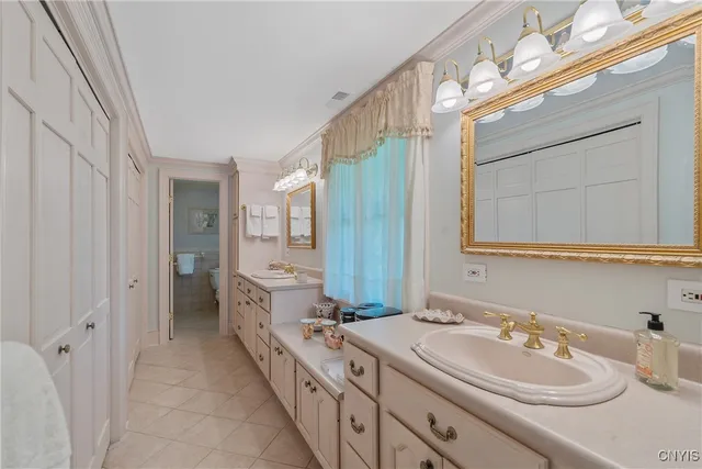 $725,000 | 5027 Pine Valley Drive, De Witt, NY 13066