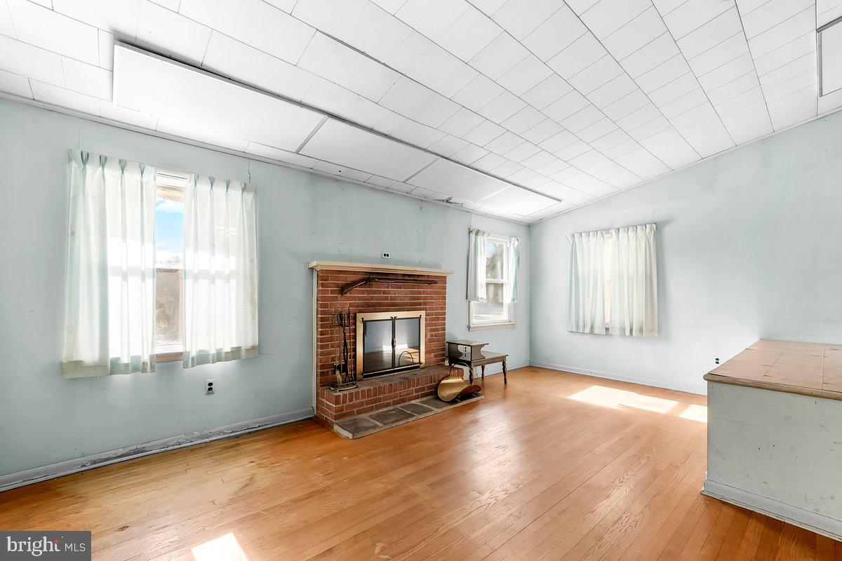 641 West Sproul Road Springfield, PA 19064 - Photo 16 of 41 Gallery Image 16