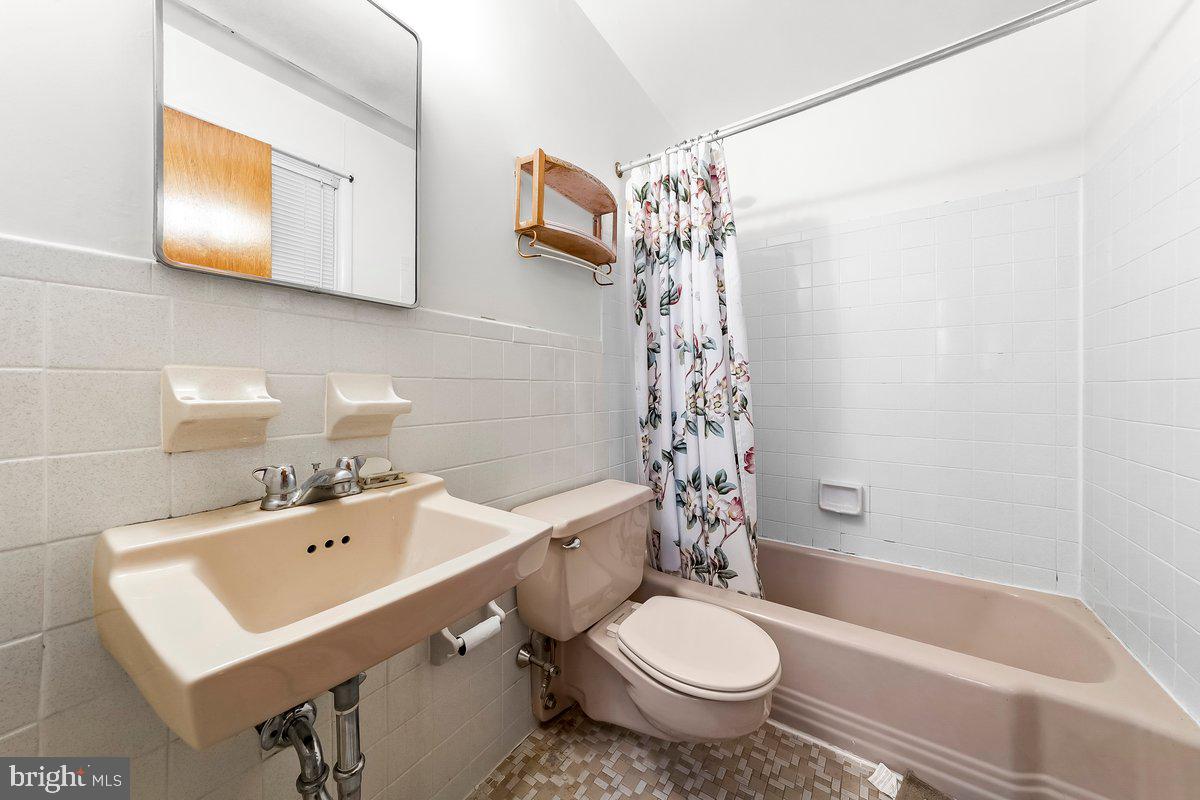 641 West Sproul Road Springfield, PA 19064 - Photo 29 of 41 Gallery Image 29
