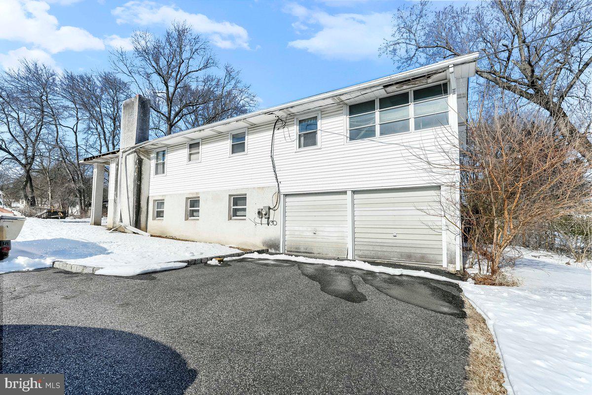 641 West Sproul Road Springfield, PA 19064 - Photo 5 of 41 Gallery Image 5
