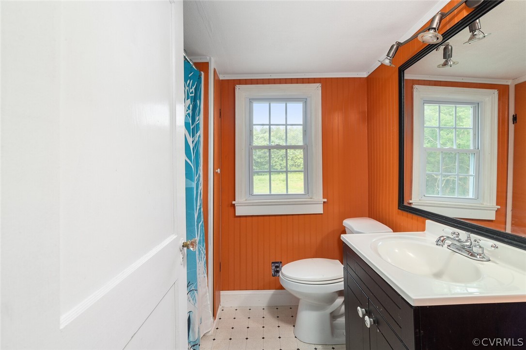 13919 Arwood Road Disputanta, VA 23842 - Photo 33 of 47 2nd Floor Full Bath