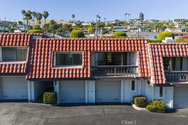$725,000 | 2201 West 25th Street, Unit 3, San Pedro, CA 90732