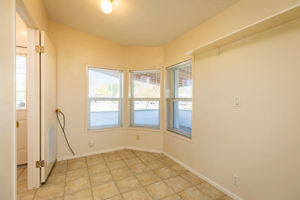 7550 Booth Road Klamath Falls, OR 97603 - Photo 63 of 85 7550+7600BoothRd.-63