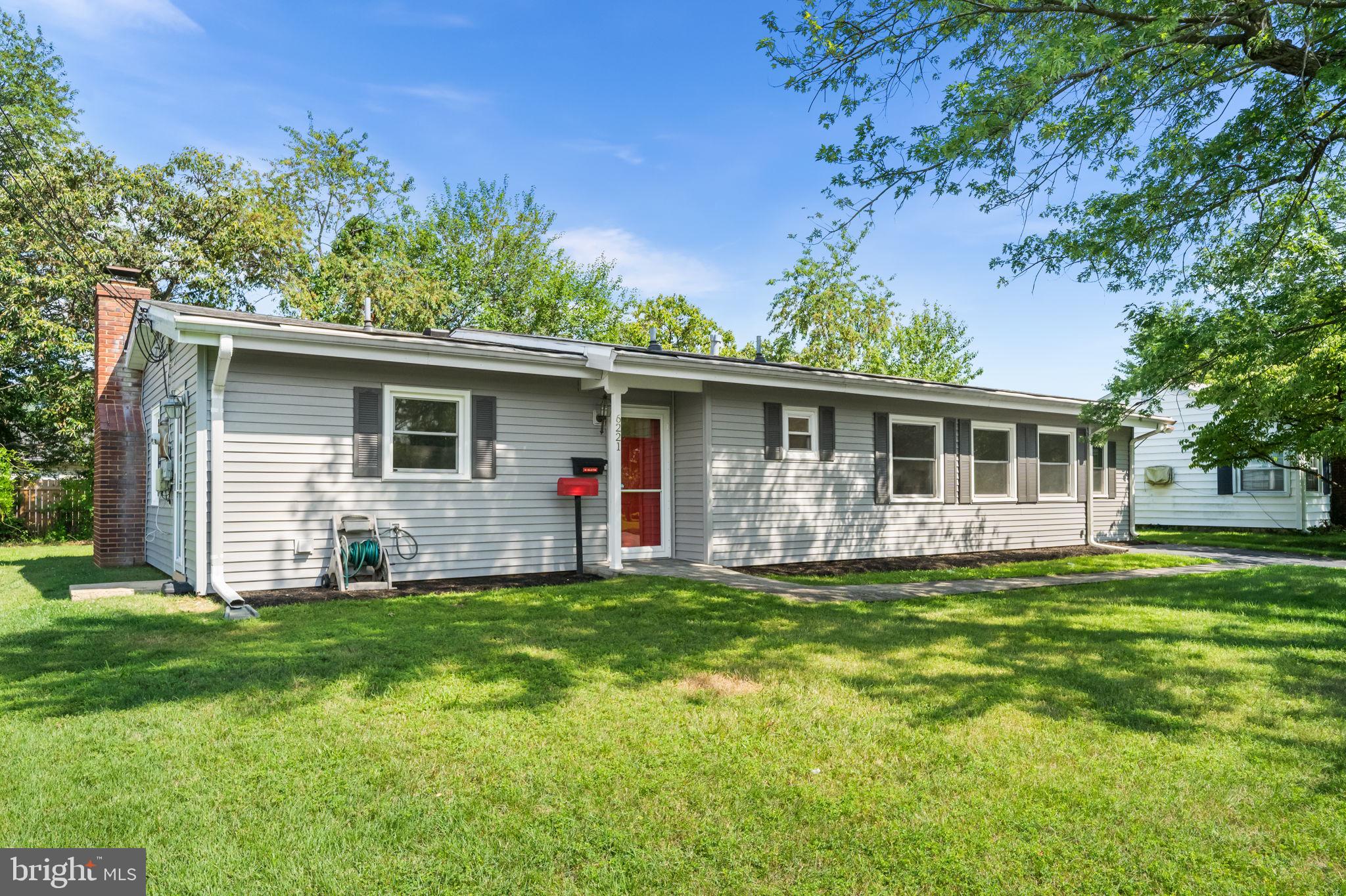 6221 Apache Street Springfield, VA 22150 - Photo 3 of 42 In Convenient SPRINGFIELD ESTATES