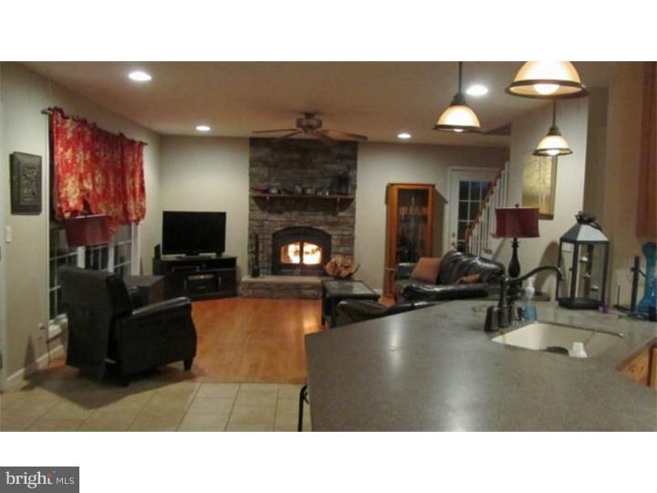 890 Elk Road Monroeville, NJ 08343 - Photo 6 of 19 Den