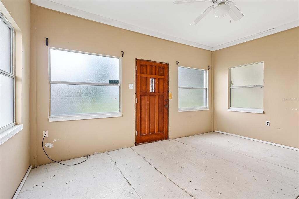 3701 East Warm Springs Avenue Coleman, FL 34785 - Photo 6 of 33