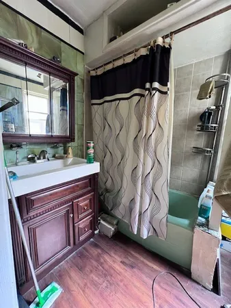 $1,100,000 | 1946 West Armitage Avenue, Chicago, IL 60622