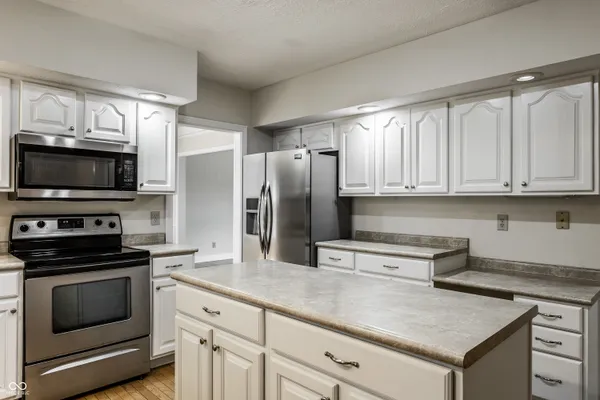 $3,400 | 795 Grace Drive, Carmel, IN 46032