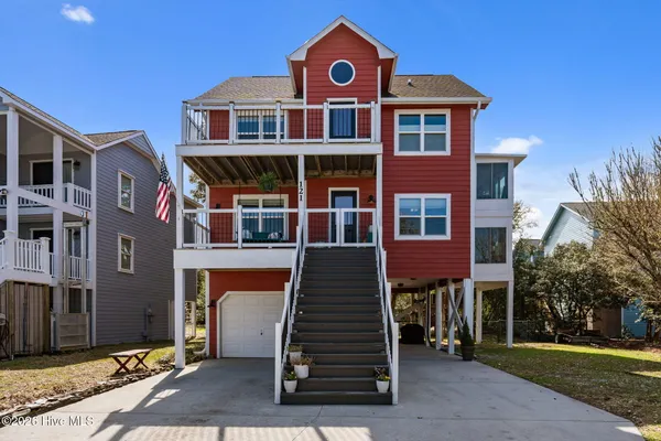 $999,000 | 121 Seagull Court, Surf City, NC 28445