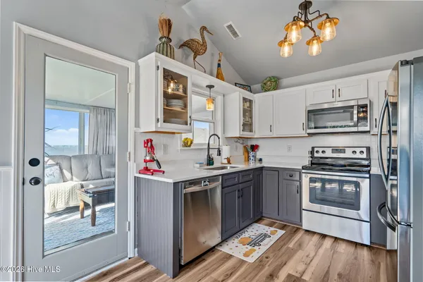 $989,000 | 121 Seagull Court, Surf City, NC 28445