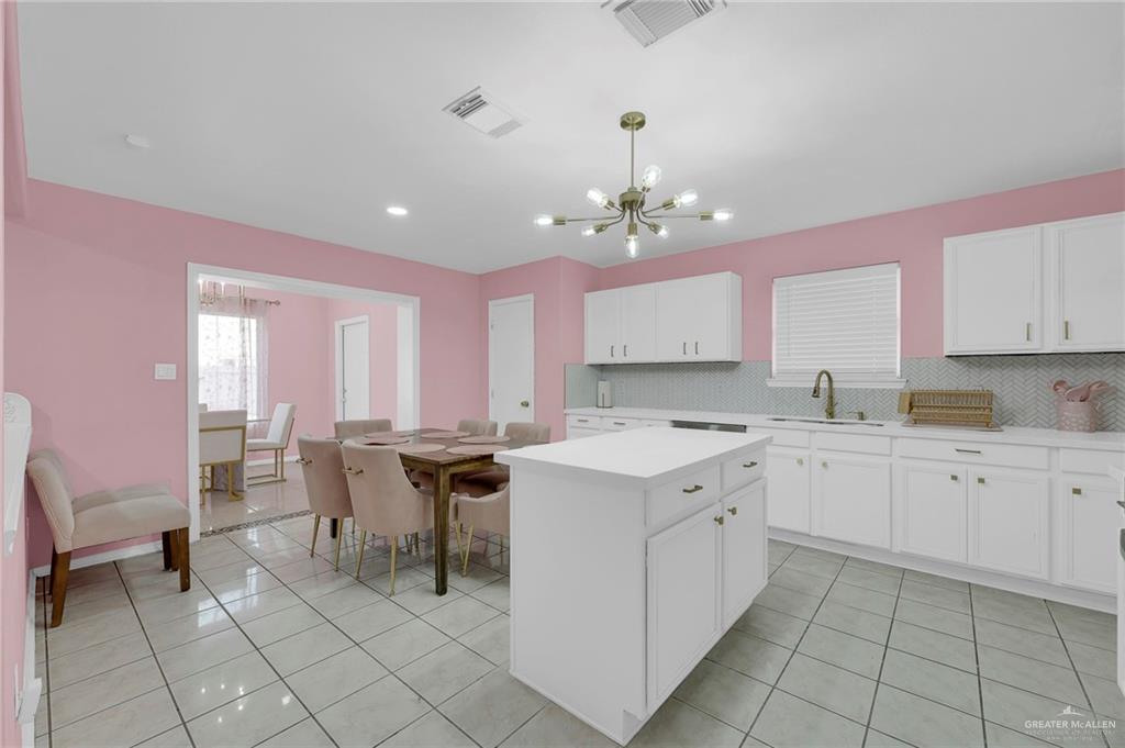 3904 Robin Avenue McAllen, TX 78504 - Photo 7 of 32