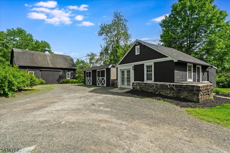 373 Green Road Sparta, NJ 07871 - Photo 3 of 40
