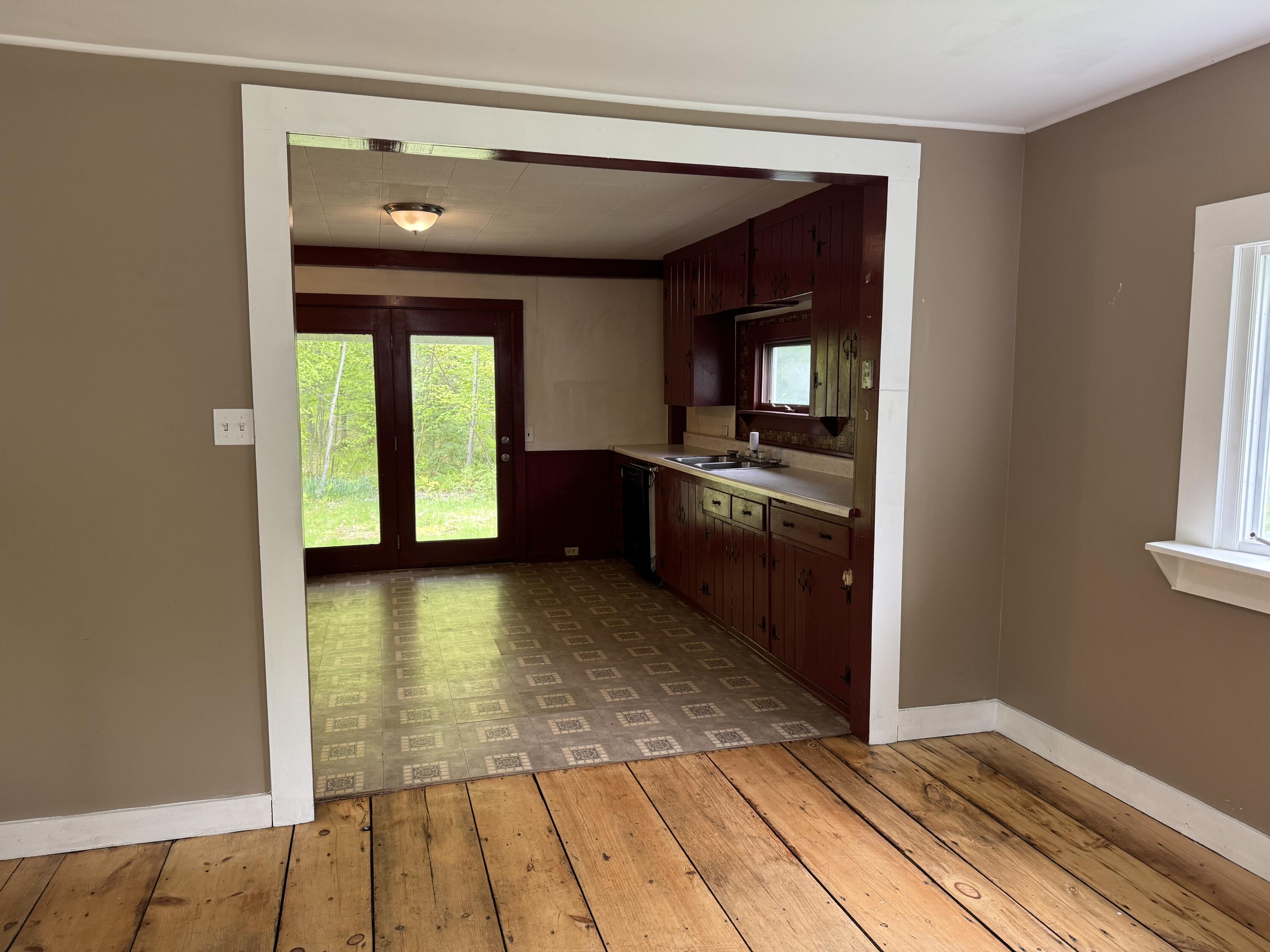 31 S Road Kents Hill, ME 04349 - Photo 10 of 23 IMG_9837