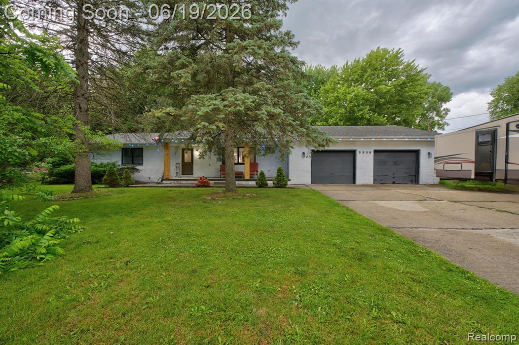 5330 Sheridan Road Saginaw, MI 48601 - Photo 5 of 50