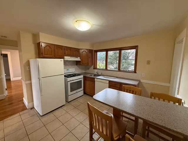 $3,300 | 31 Linwood Avenue, Unit 31, Melrose, MA 02176