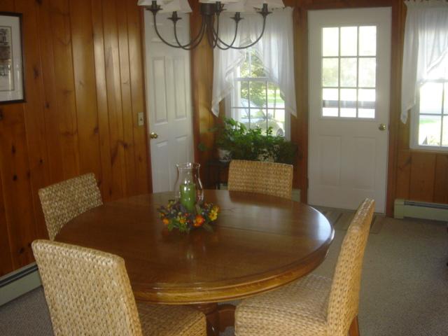 187 Eleanor Road Pittsfield, MA 01201 - Photo 10 of 19 8