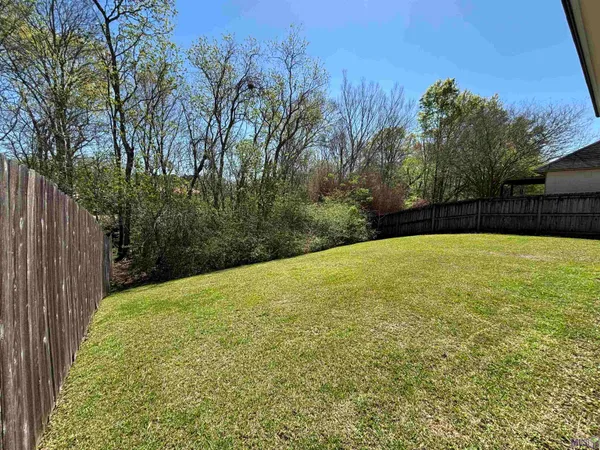 $2,400 | 7047 Sweetspire Drive, Baton Rouge, LA 70817