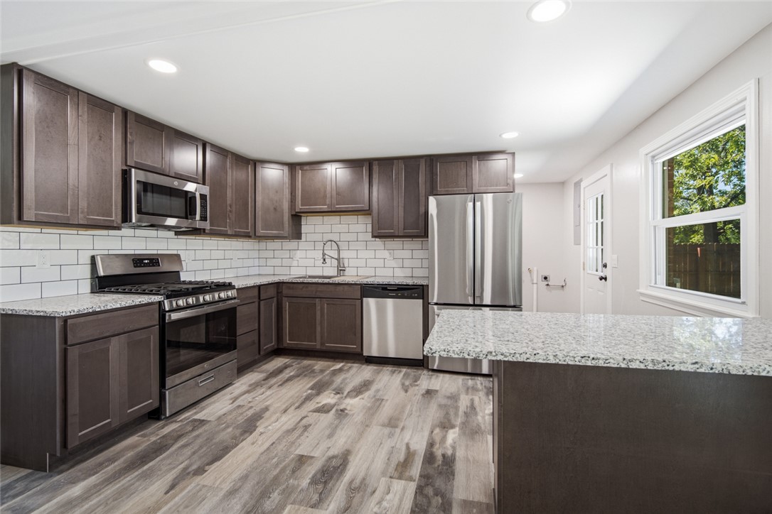 275 Tuxworth Road Centerville, OH 45458 - Photo 8 of 32