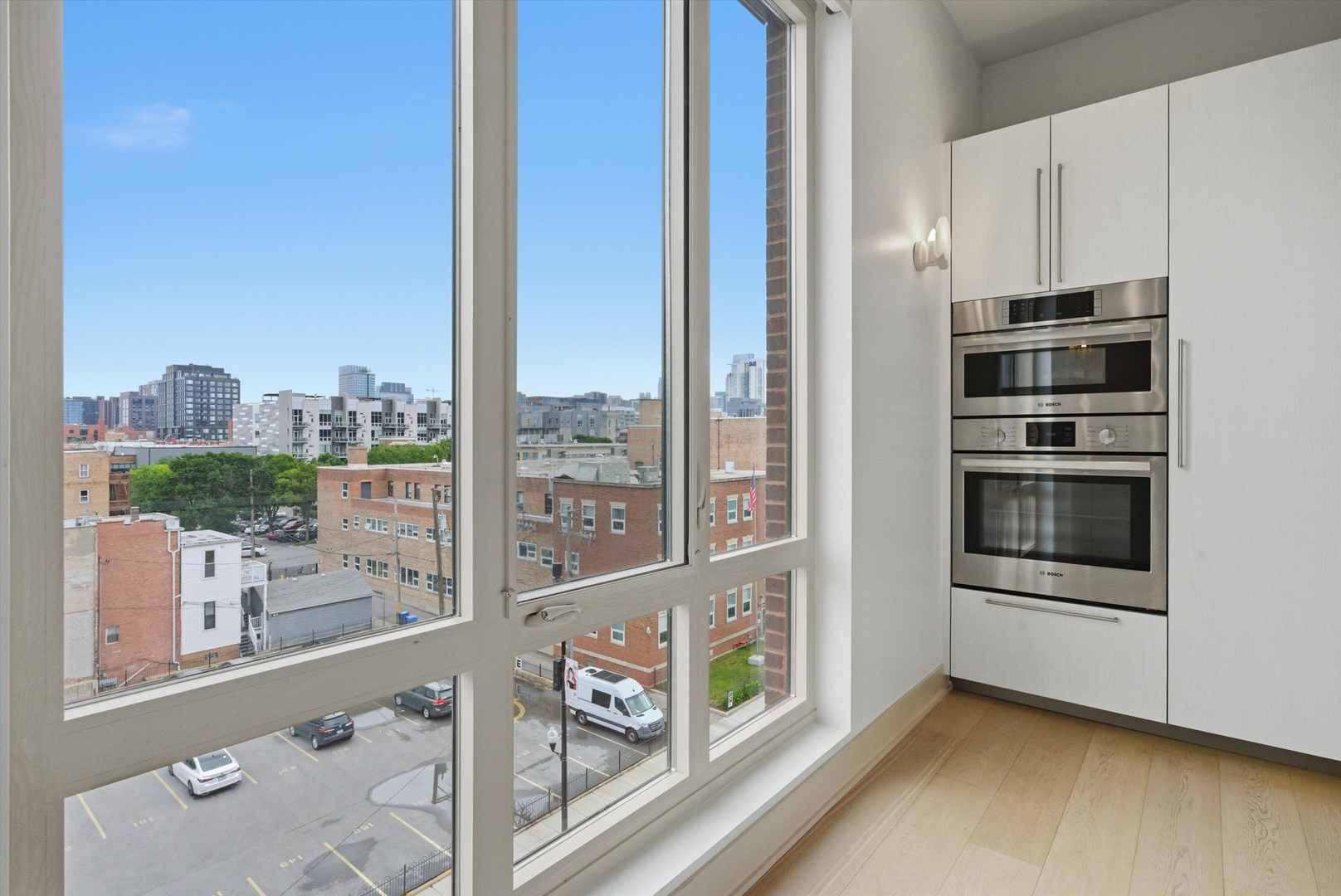 305 South Racine Avenue, Unit 5A Chicago, IL 60607 - Photo 14 of 32