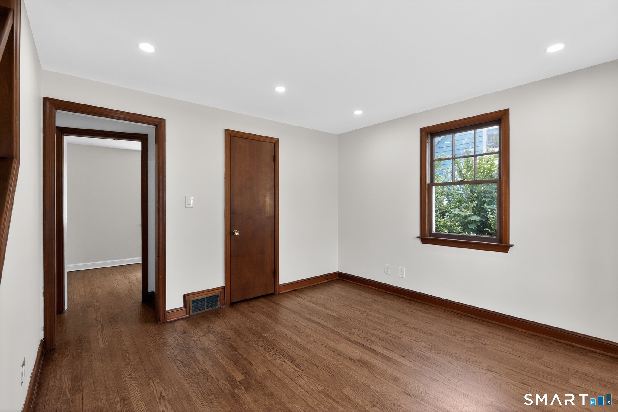 30 Jarvis Road Manchester, CT 06040 - Photo 18 of 27