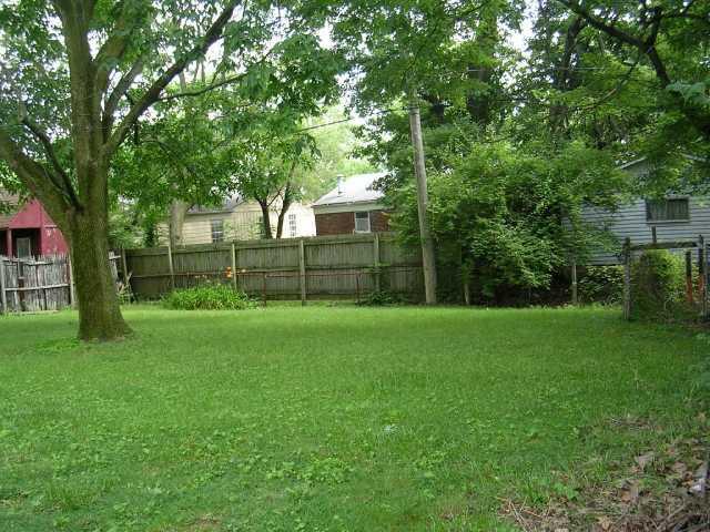 8201 Crousore Road Indianapolis, IN 46219 - Photo 3 of 8 Gallery Image 3