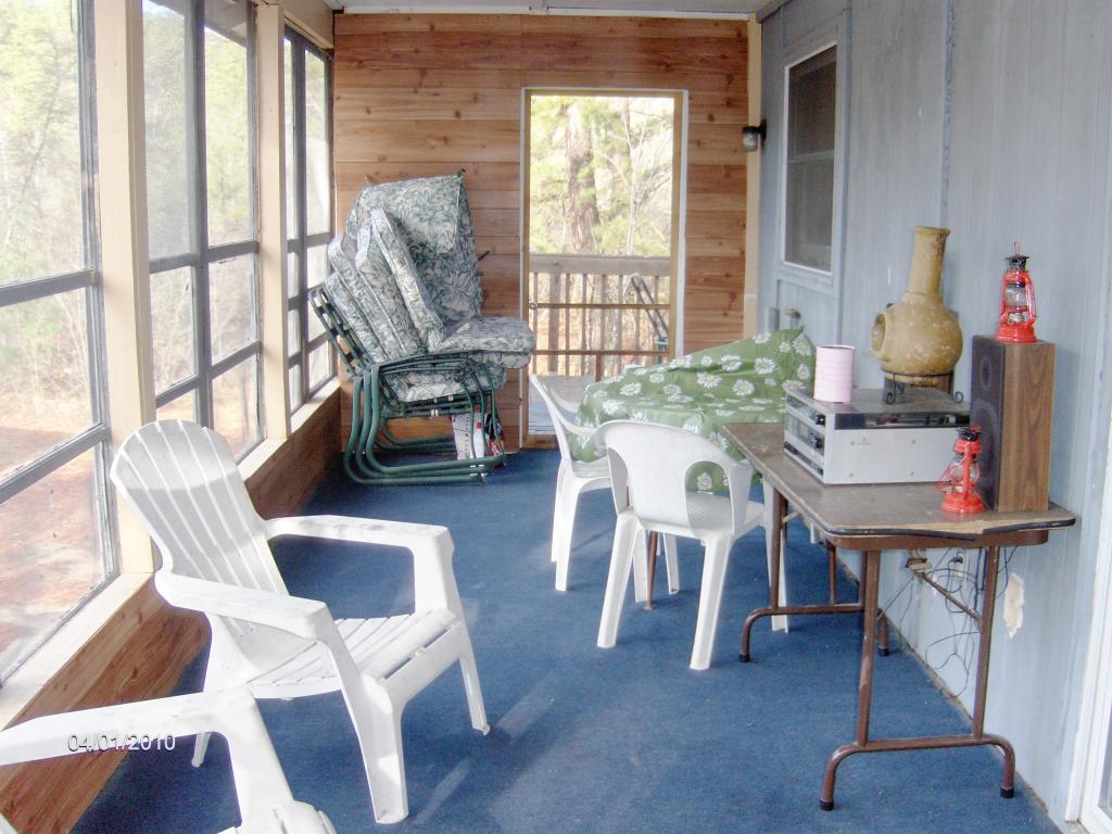169 Lake Sherburne Road Waterboro, ME 04087 - Photo 4 of 10 Gallery Image 4