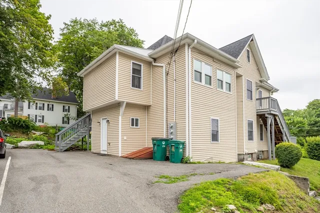 $2,300 | 176 Blossom Street, Unit 1, Fitchburg, MA 01420