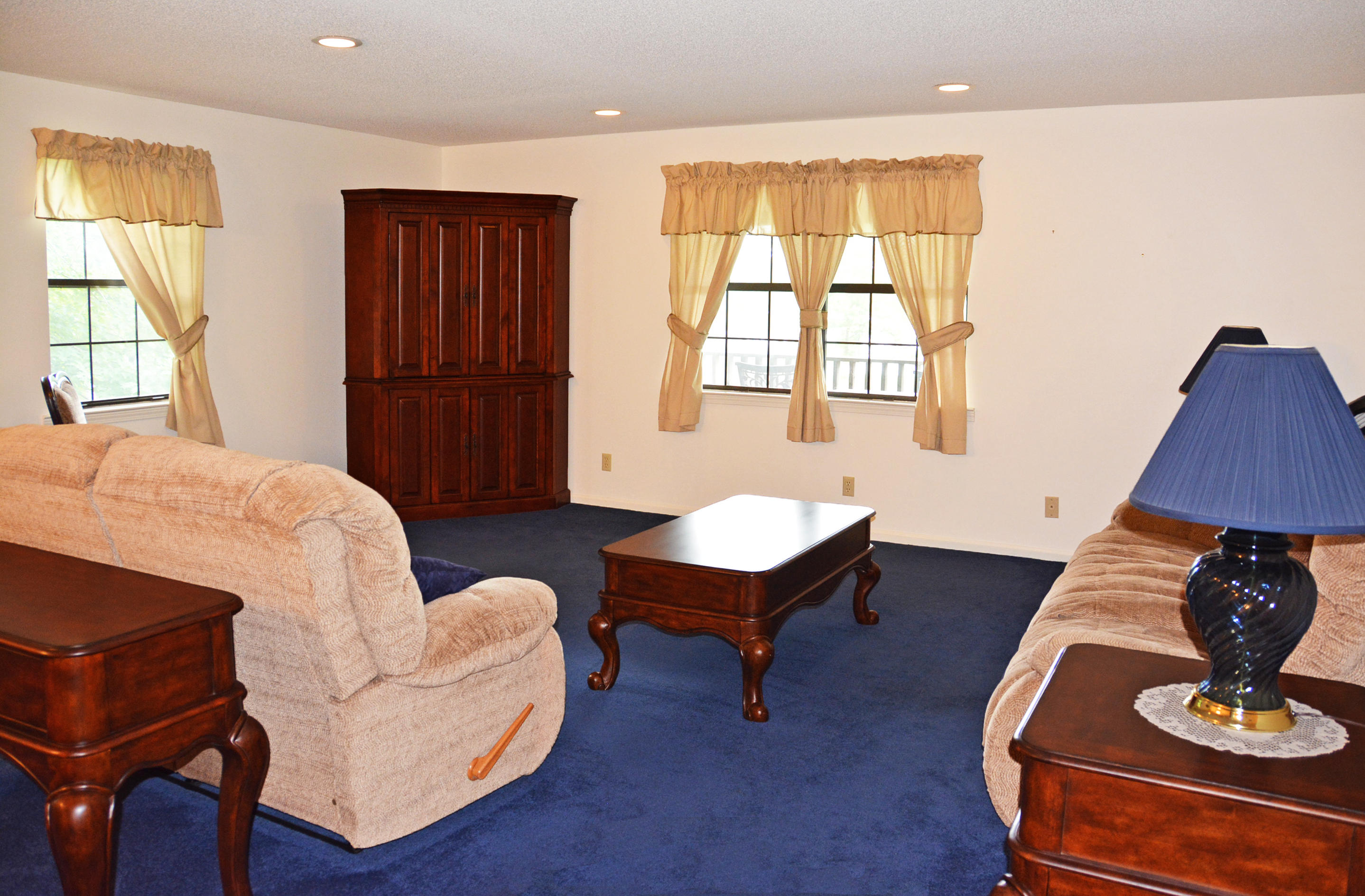 318 White Oak Road, Unit 84 Decatur, TN 37322 - Photo 15 of 26 Family Room