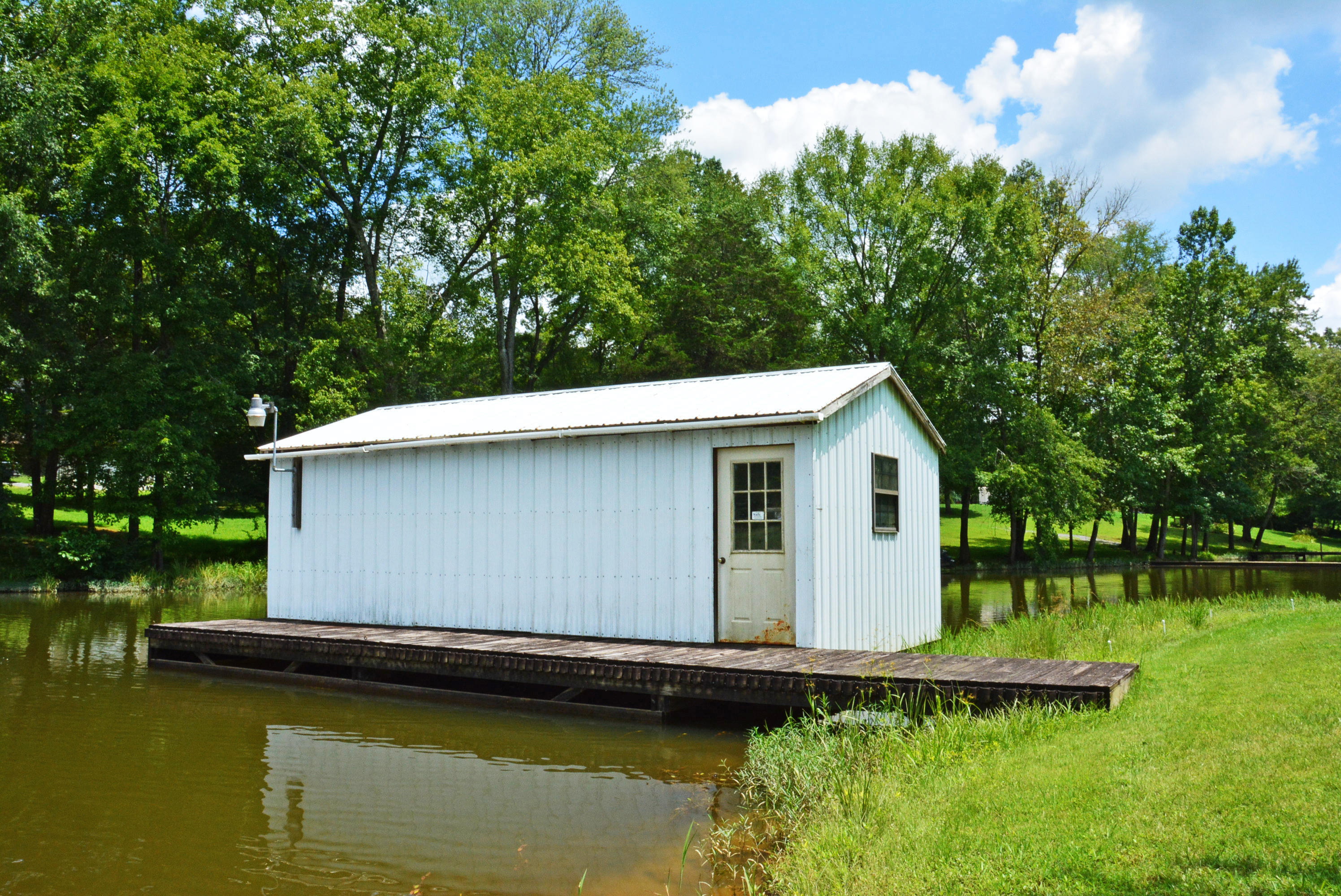 318 White Oak Road, Unit 84 Decatur, TN 37322 - Photo 24 of 26 Boathouse