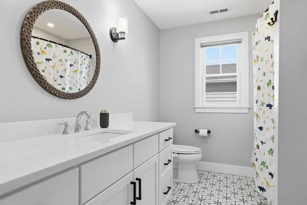 $849,900 | 29 Grove Street, Unit B, Hudson, MA 01749