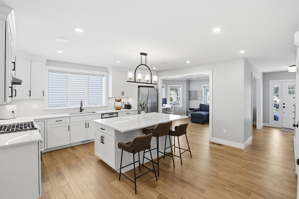 29 Grove Street, Unit B Hudson, MA 01749 - Photo 8 of 38