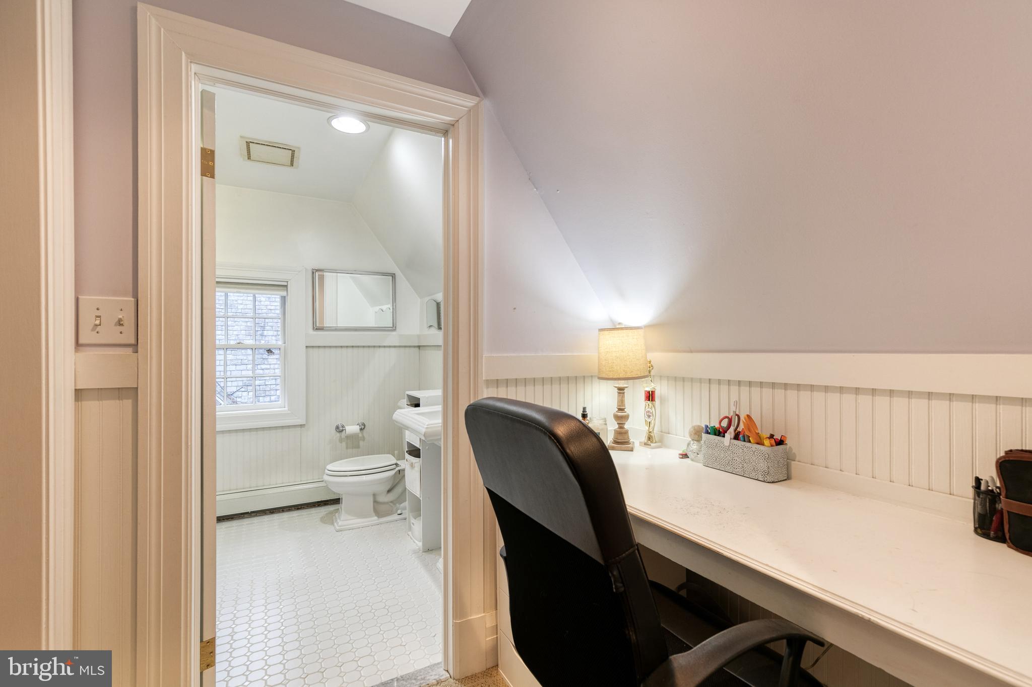 316 Broxton Road Baltimore, MD 21212 - Photo 41 of 53 Third level desk nook.