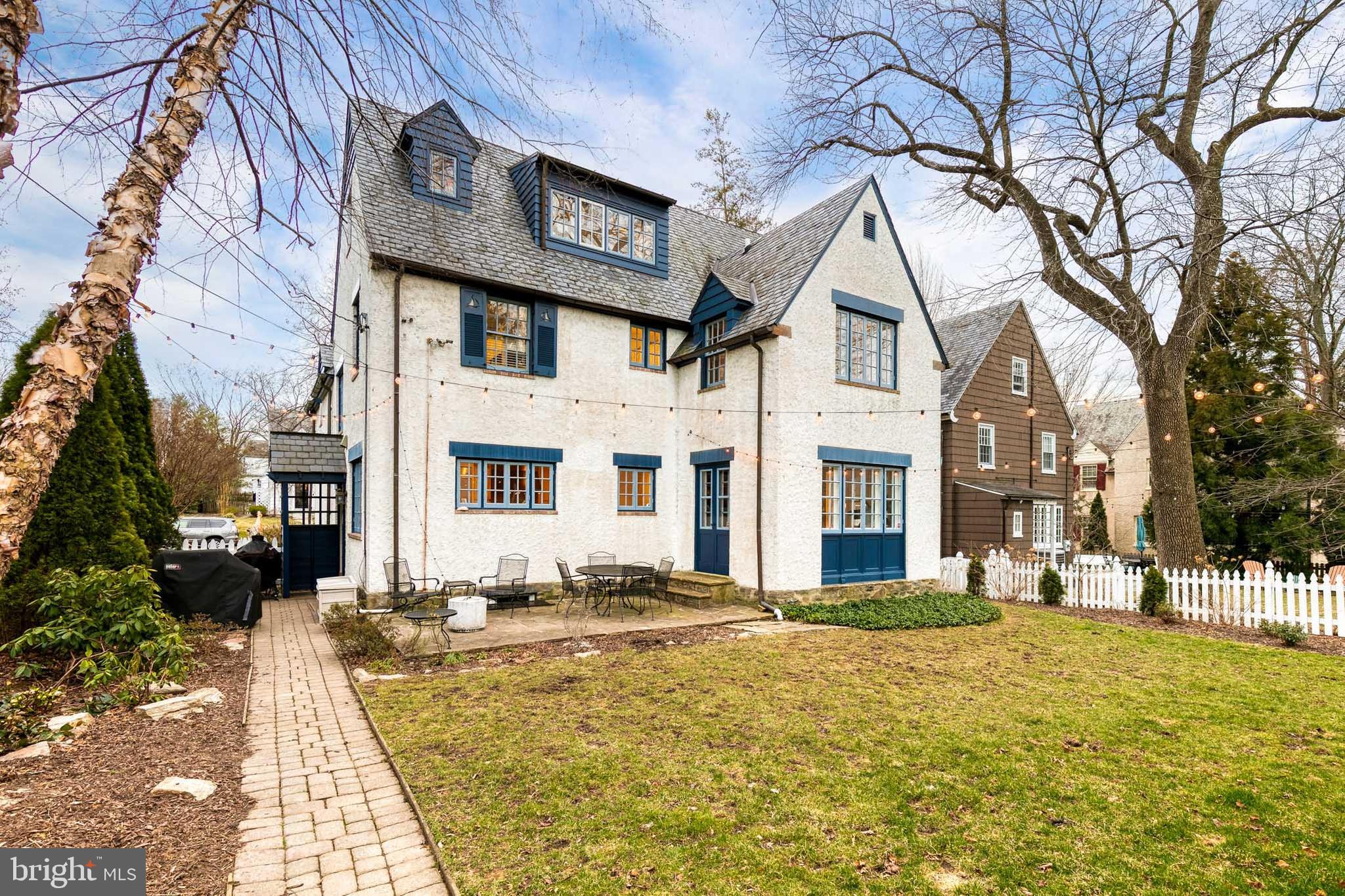 316 Broxton Road Baltimore, MD 21212 - Photo 50 of 53 Spacious rear yard is private & fenced in.