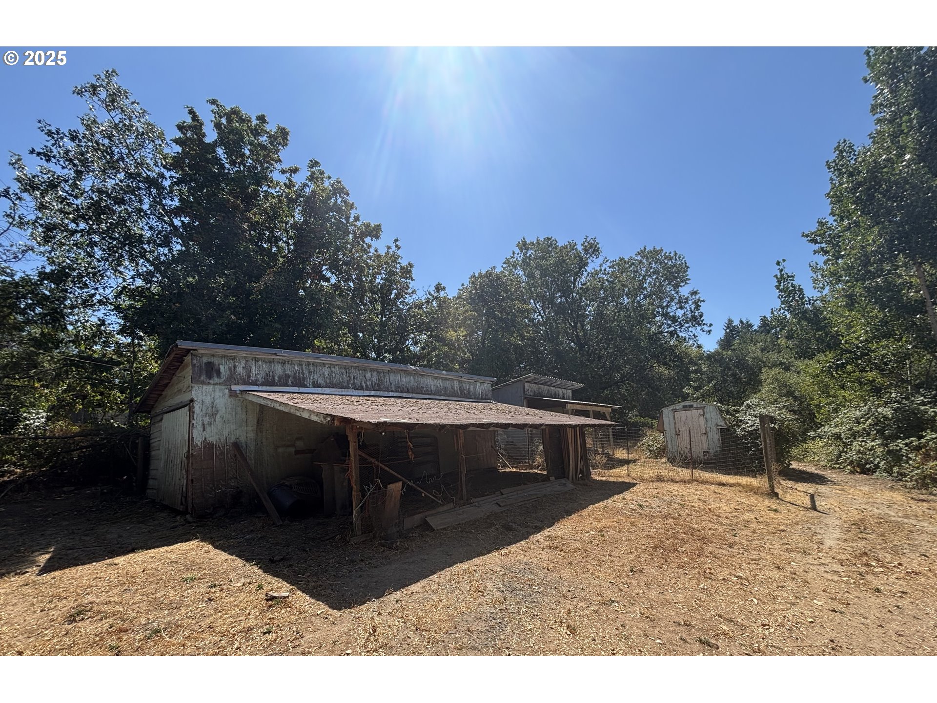 1931 Sleepy Hollow Loop Grants Pass, OR 97527 - Photo 15 of 43