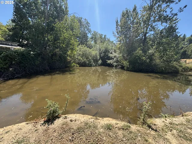 $445,000 | 1931 Sleepy Hollow Loop, Grants Pass, OR 97527