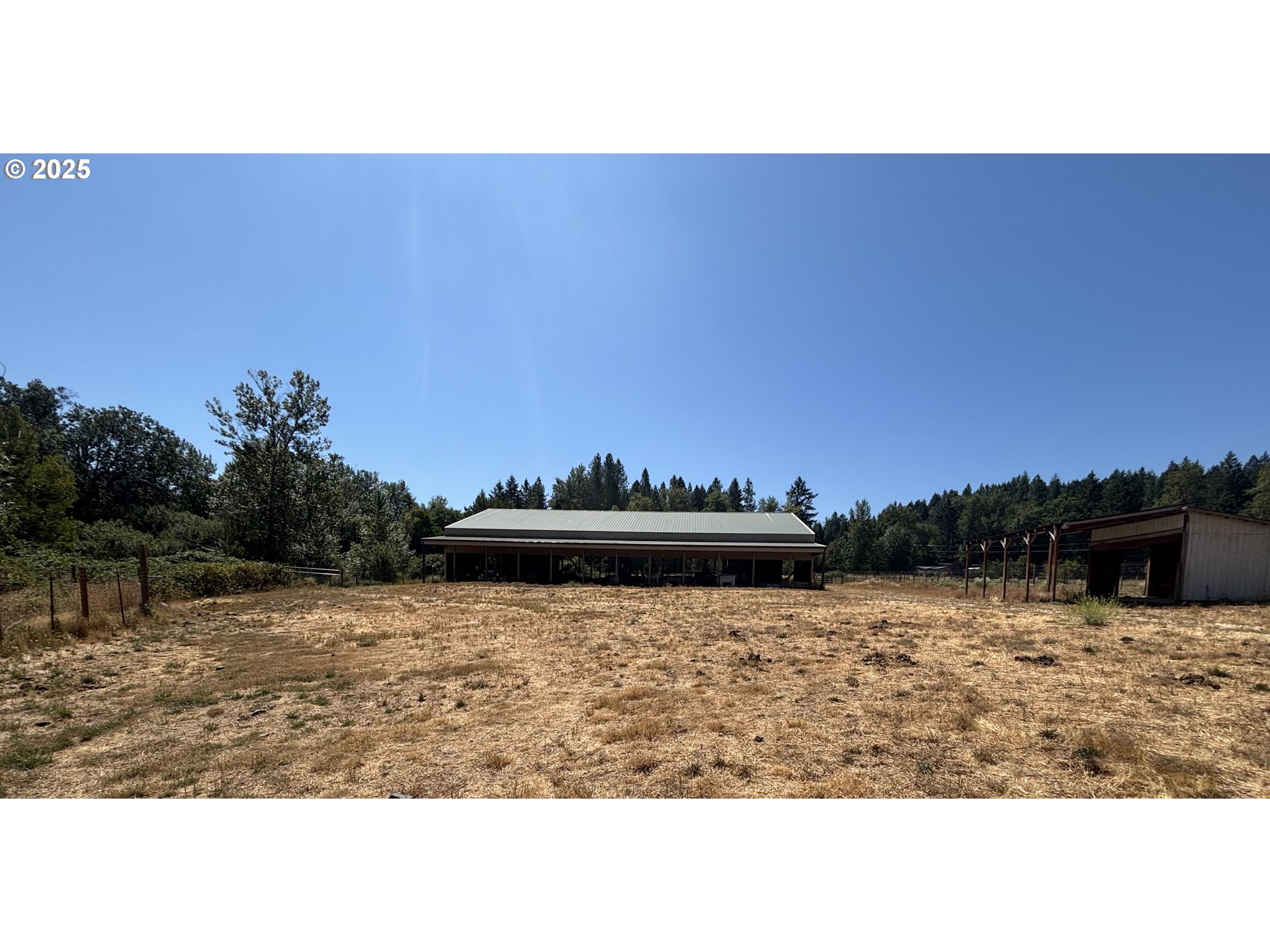 1931 Sleepy Hollow Loop Grants Pass, OR 97527 - Photo 20 of 43