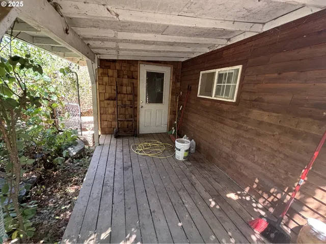 $445,000 | 1931 Sleepy Hollow Loop, Grants Pass, OR 97527
