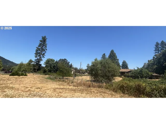 $445,000 | 1931 Sleepy Hollow Loop, Grants Pass, OR 97527